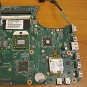 Продаю материнскую плату  от ноутбука HP Compaq 615