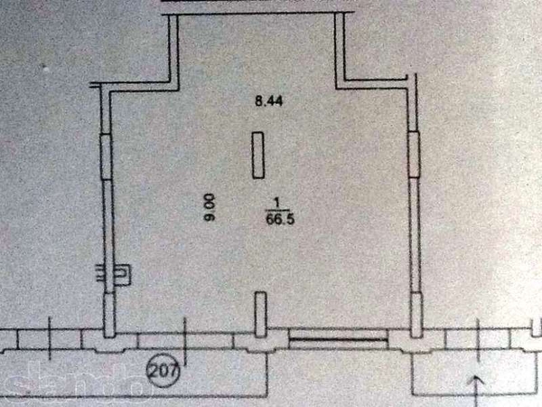 Сдам в аренду магазин 66 кв.м. На Драгомирова 9  От владельца,  без ком