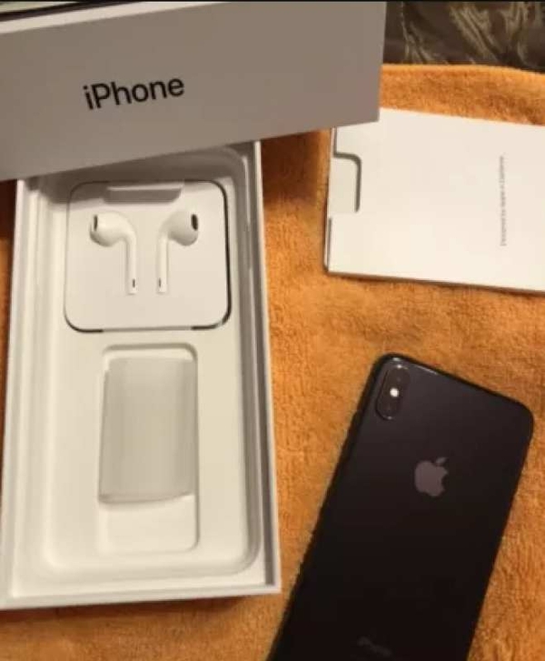 Apple iPhone XS 64GB Space Gray с гарантией 2